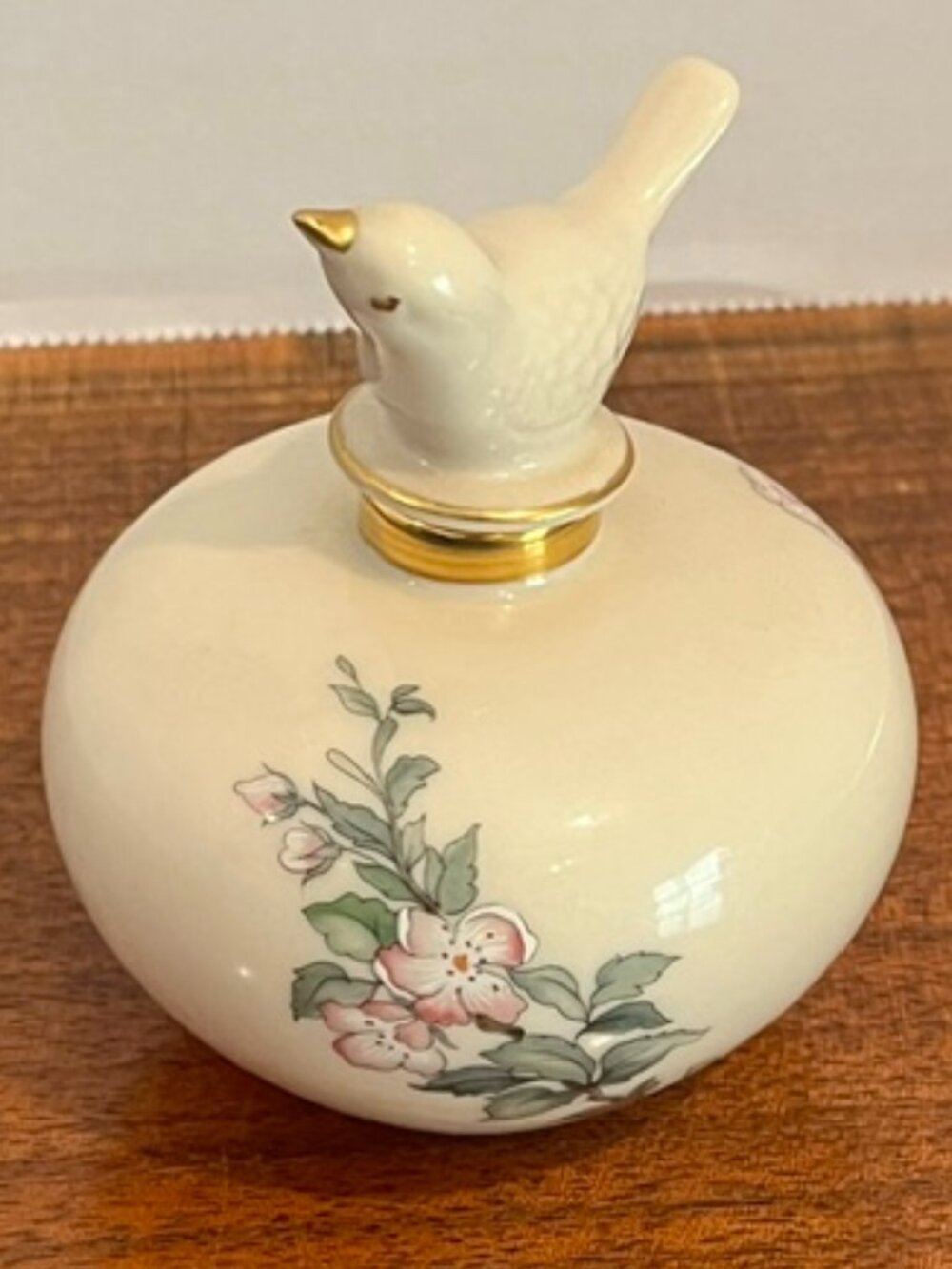 Vtg Lenox Serenade Porcelain Perfume Bottle with Bird Stopper Floral Gold Gilt - Picture 4 of 7